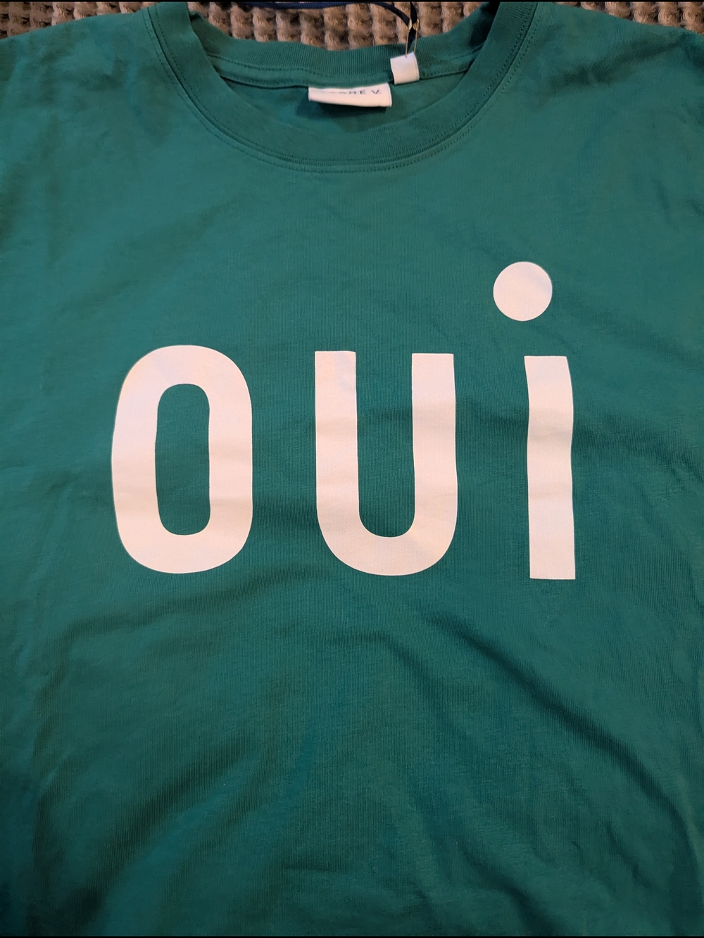 Clare V 'OUI' Original T-Shirt - Picture 5 of 11